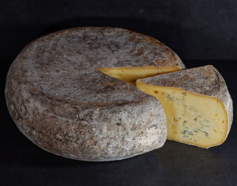 Wholesale Fromagerie Paccard Bleu Val D'Aillon Blue Cheese 2.5 KG- Bulk