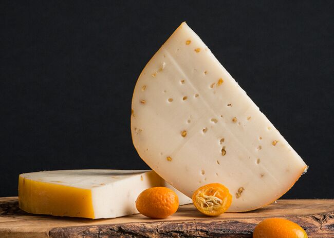 Wholesale Foenegreek Gouda (2-4 mo.) Cheese 16 lb- Bulk