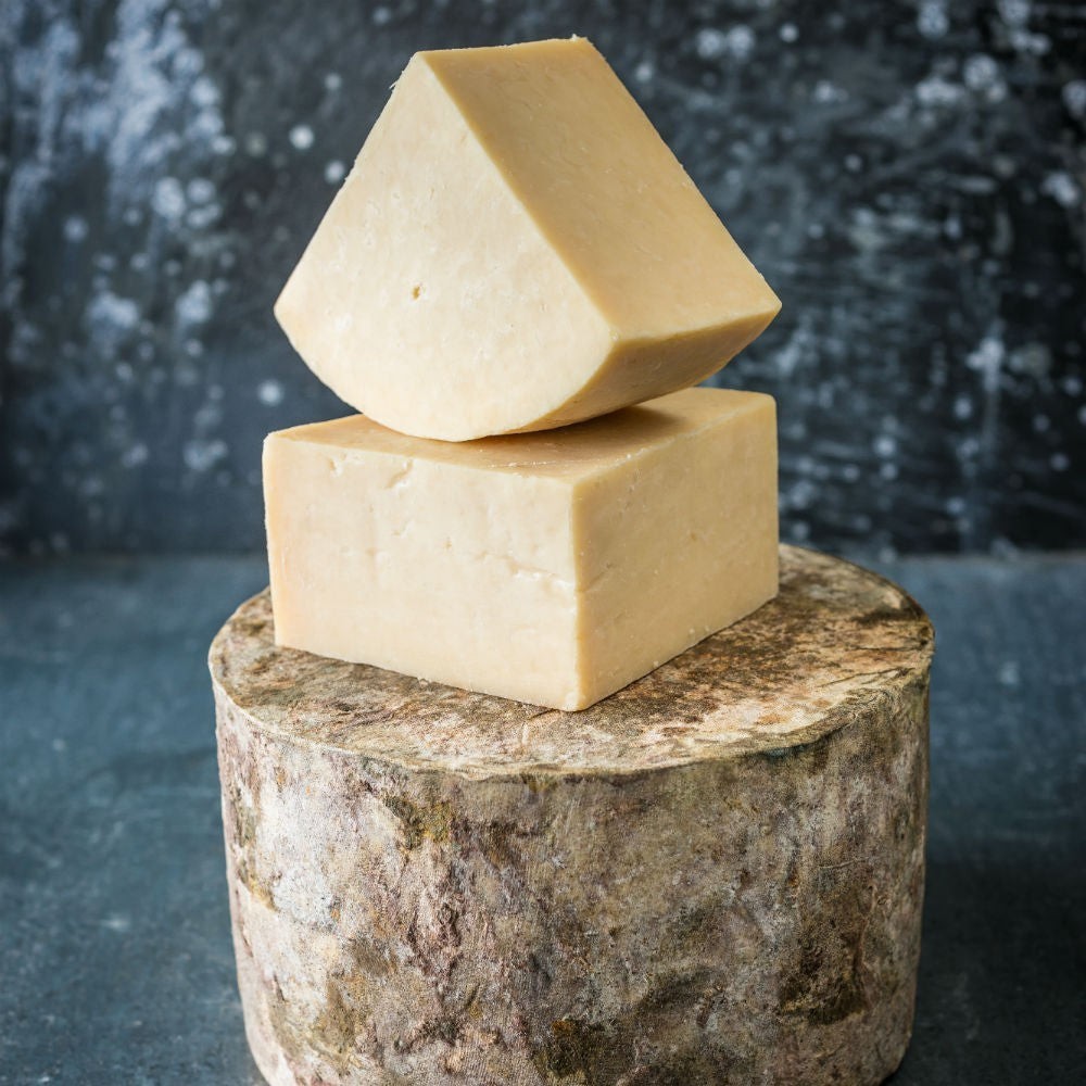 Wholesale Quicke'S Goats' Cheddar 14#- Bulk