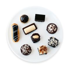 Wholesale Pasquier Black & White Petit Fours 48 ct- Bulk