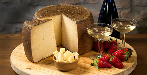 Wholesale Il Palagiaccio Gran Mugello Tuscany Riserva 16 months Aged Cheese - 12 Lbs- Bulk