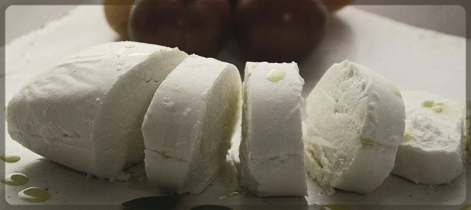 Wholesale Capriole Fresh Goat Bulk 5#- Bulk