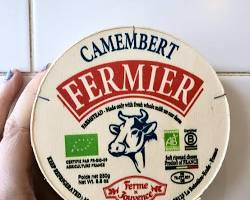 Wholesale Fromagerie de Tremblaye Camembert Fermier Cheese 250g- Bulk