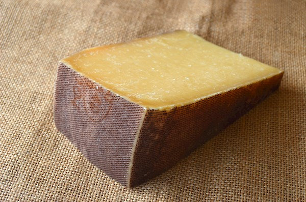 Wholesale Guffanti Carnica Altobut Fresco Italian Cheese, 6 Kg- Bulk