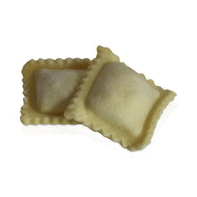 Wholesale Maria'S Feast Case Medium Square Cheese Ravioli- Bulk