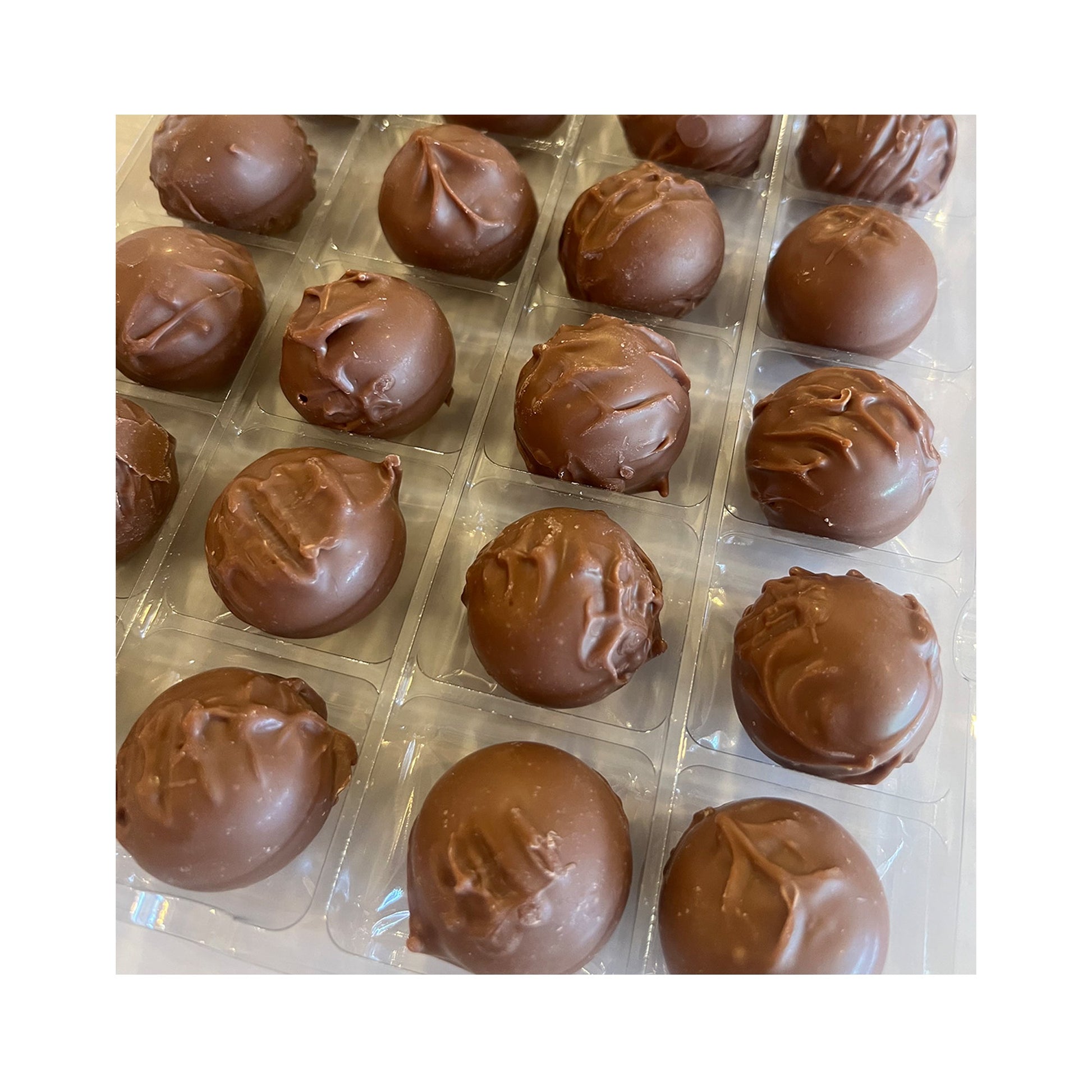 Wholesale Valrhona Tanariva Caramel Truffle 1kg- Bulk