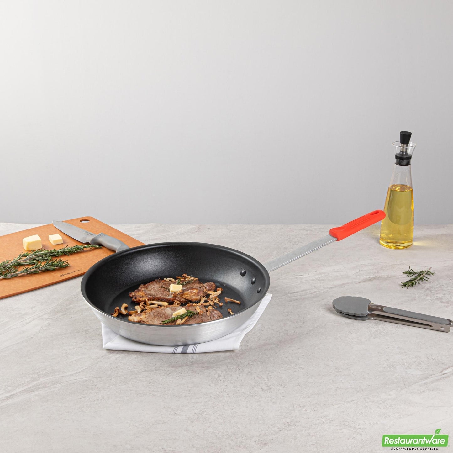 Wholesale Restaurantware Bundle: 6 Aluminum 14" Non-Stick Fry Pans and 6 Red Sleeves- Bulk