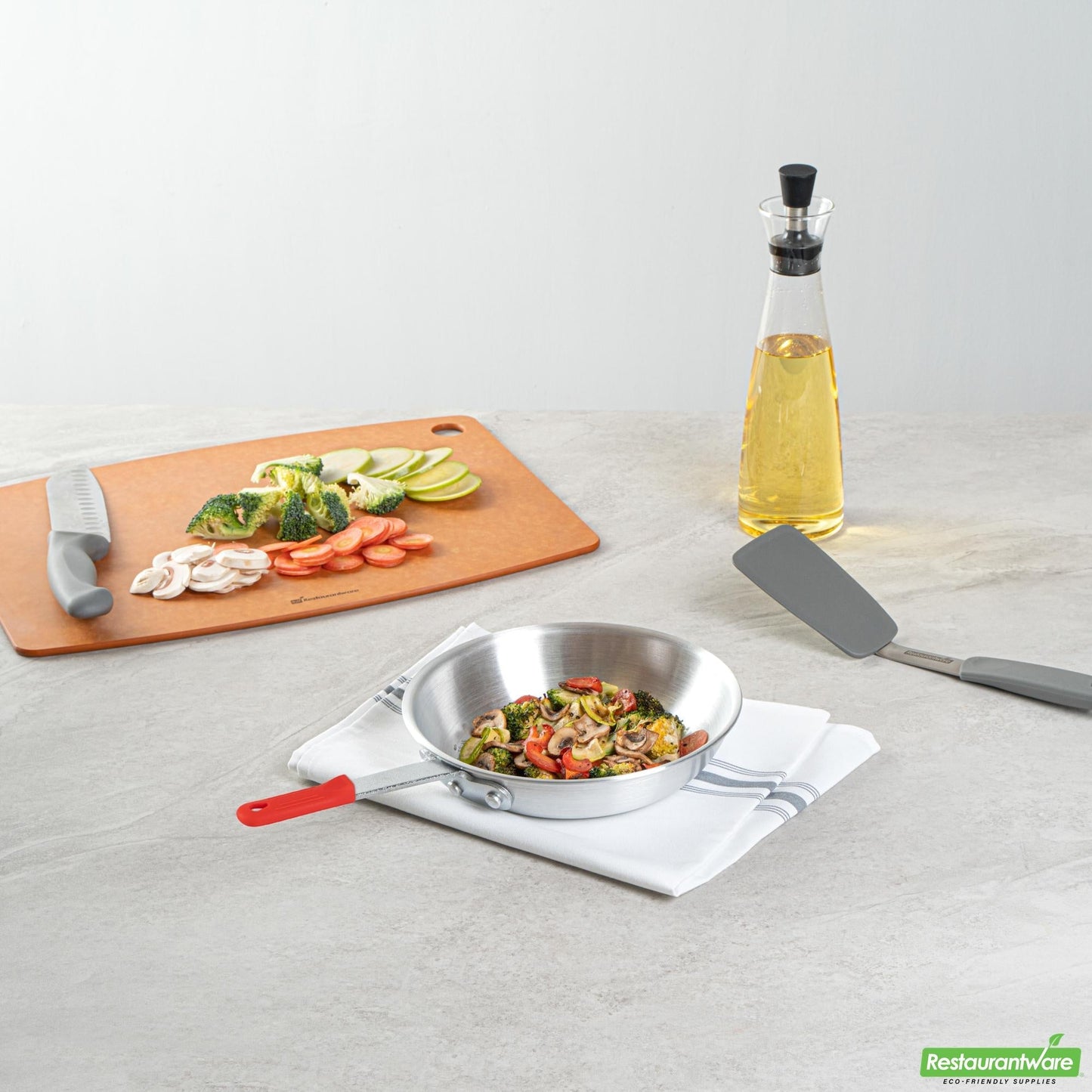 Wholesale Restaurantware Bundle: 1 Aluminum 9 Fry Pan and 1 Red Sleeve- Bulk