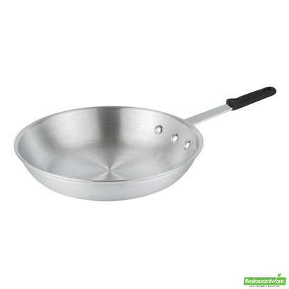 Wholesale Restaurantware Bundle: 6 Aluminum 10" Fry Pans and 6 Black Sleeves- Bulk