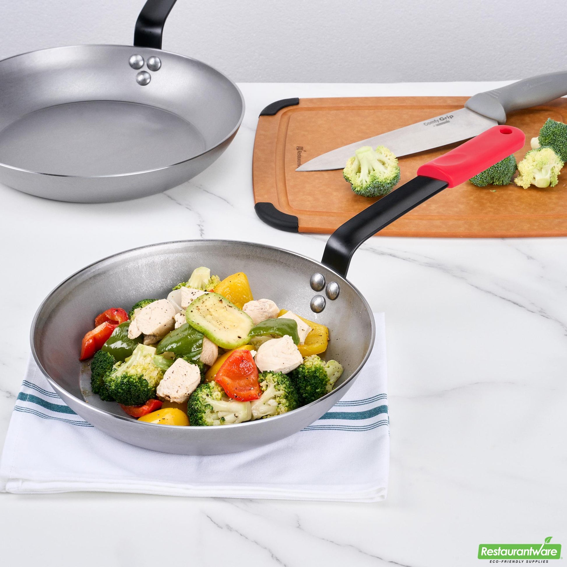 Wholesale Restaurantware Bundle: 1 Carbon Steel 10" Non-Stick Fry Pan and 1 Sleeve- Bulk