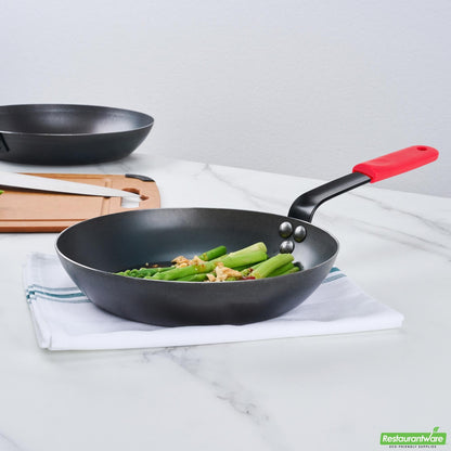 Wholesale Restaurantware Bundle: 6 Black Carbon Steel 9 1/2" Pre-Seasoned Pans and 6 Sleeves- Bulk