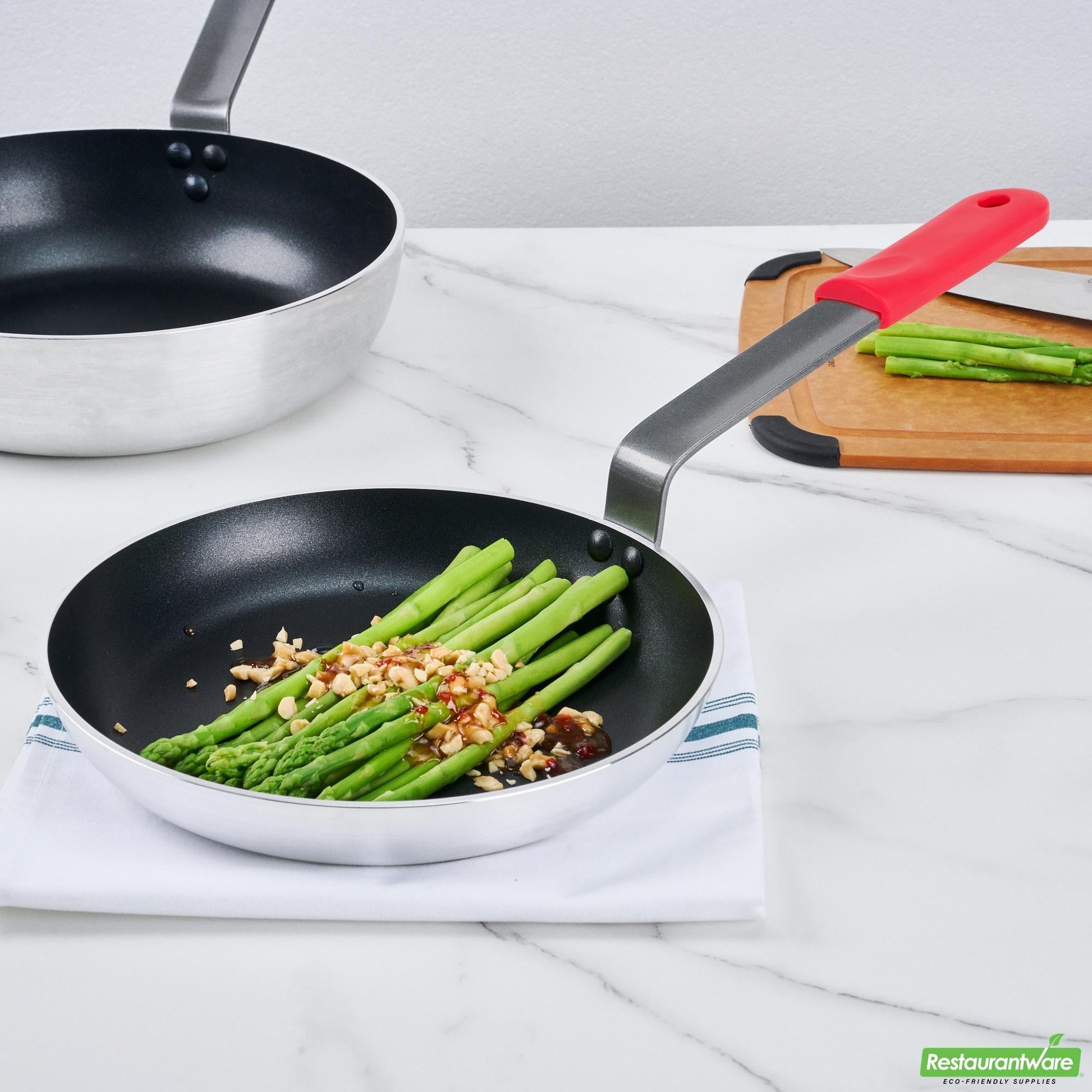 Wholesale Restaurantware Bundle: 1 Aluminum 10 Induction Ready Fry Pan and 1 Red Sleeve- Bulk