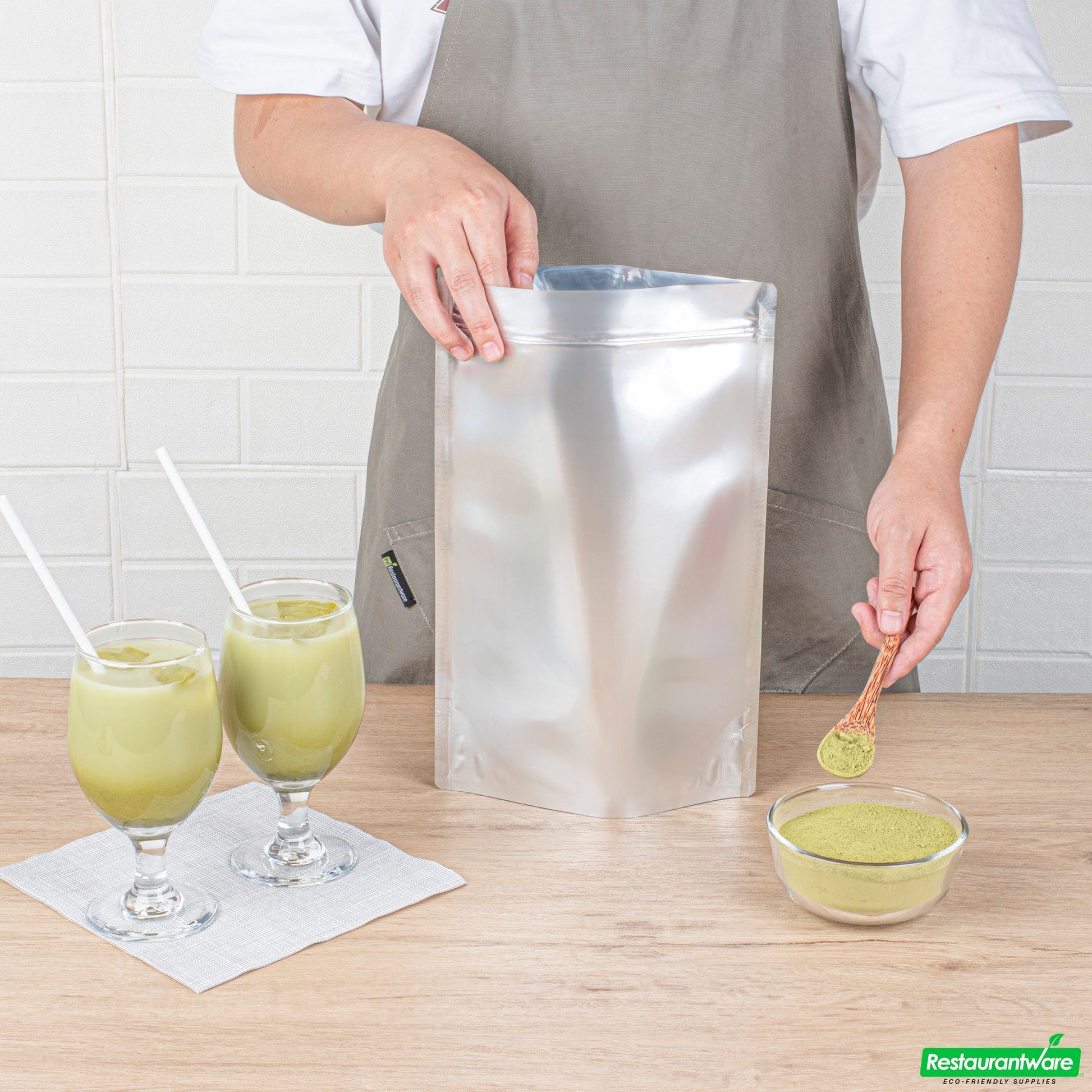 Wholesale Restaurantware Tea Tek 35.2 Oz Matcha Green Tea Powder Mix - 10 Count Box- Bulk