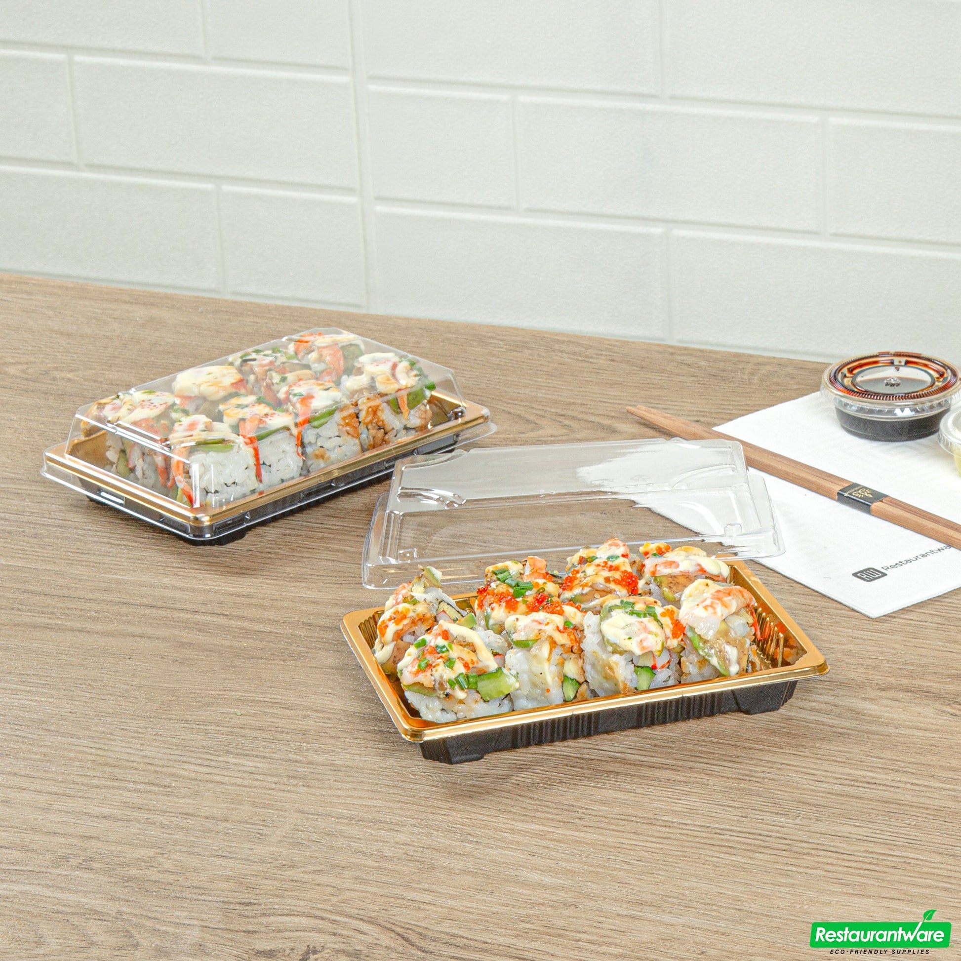 Wholesale Restaurantware Roku Rectangle Gold Plastic Take Out Sushi Tray - with Clear Lid - 6 1/2" X 4 1/4" X 1 1/2" - 100 Count Box- Bulk