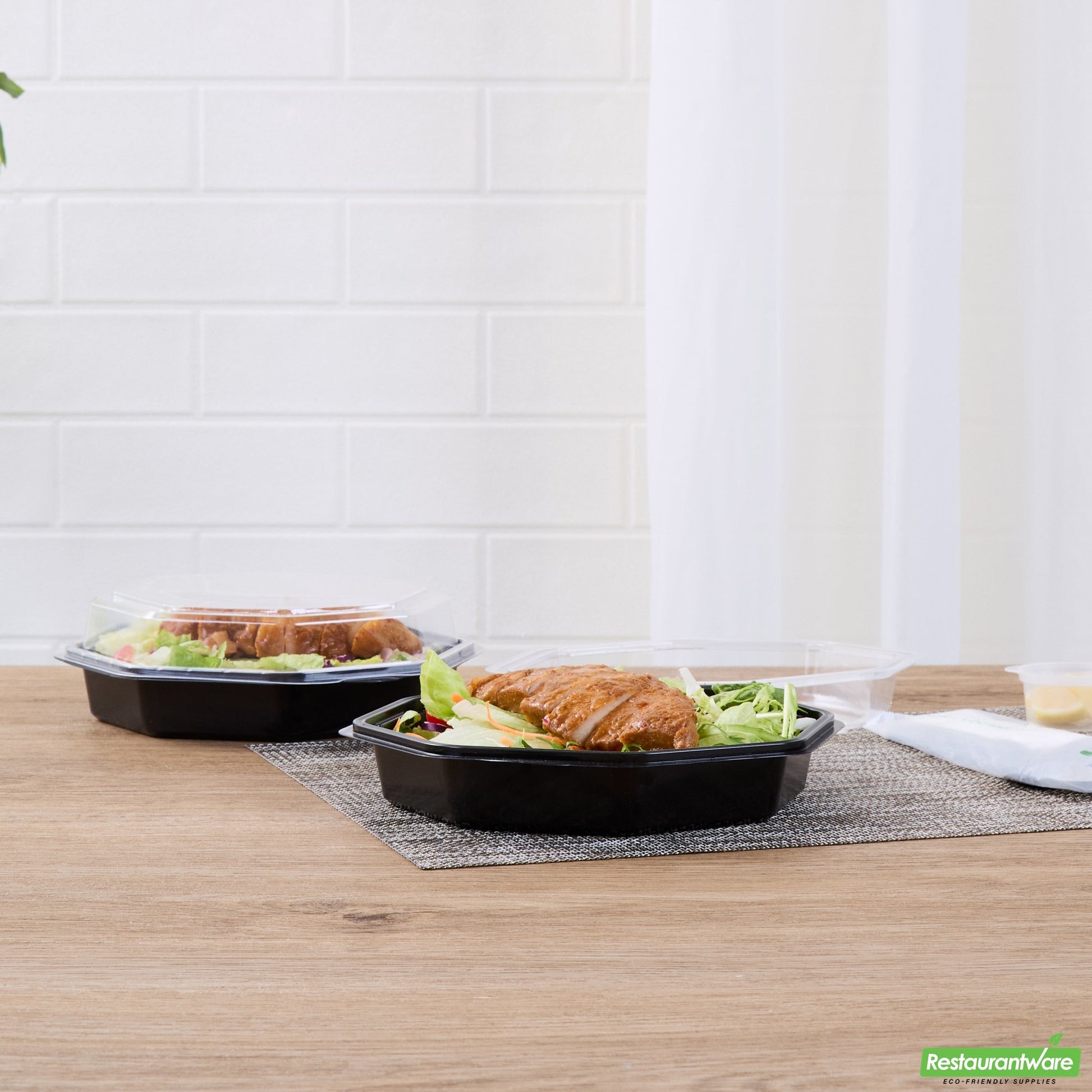 Wholesale Restaurantware Octagon Black Plastic Food Container - with Clear Lid - 7 1/2" X 7 1/2" X 2 1/4" - 100 Count Box- Bulk
