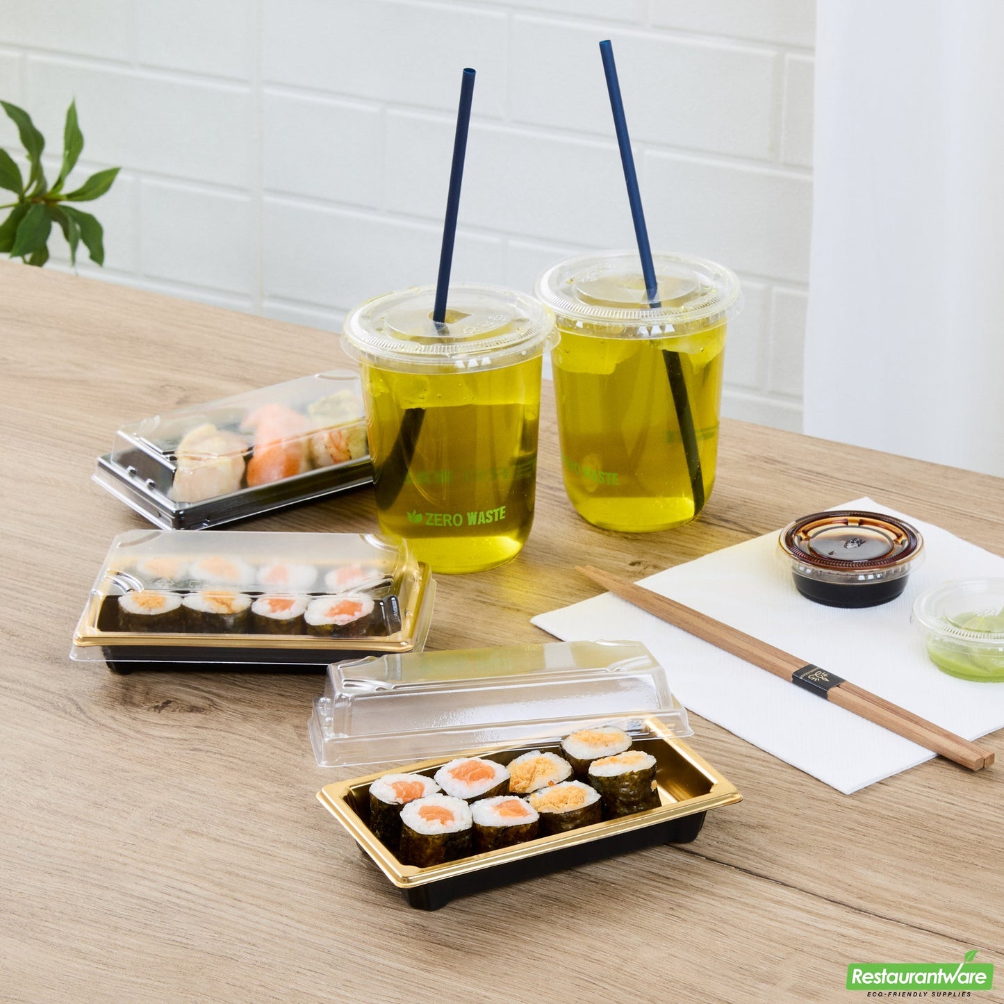 Wholesale Restaurantware Roku Rectangle Gold Plastic Take Out Sushi Tray - with Clear Lid - 5 1/4" X 3 1/4" X 1 1/2" - 100 Count Box- Bulk
