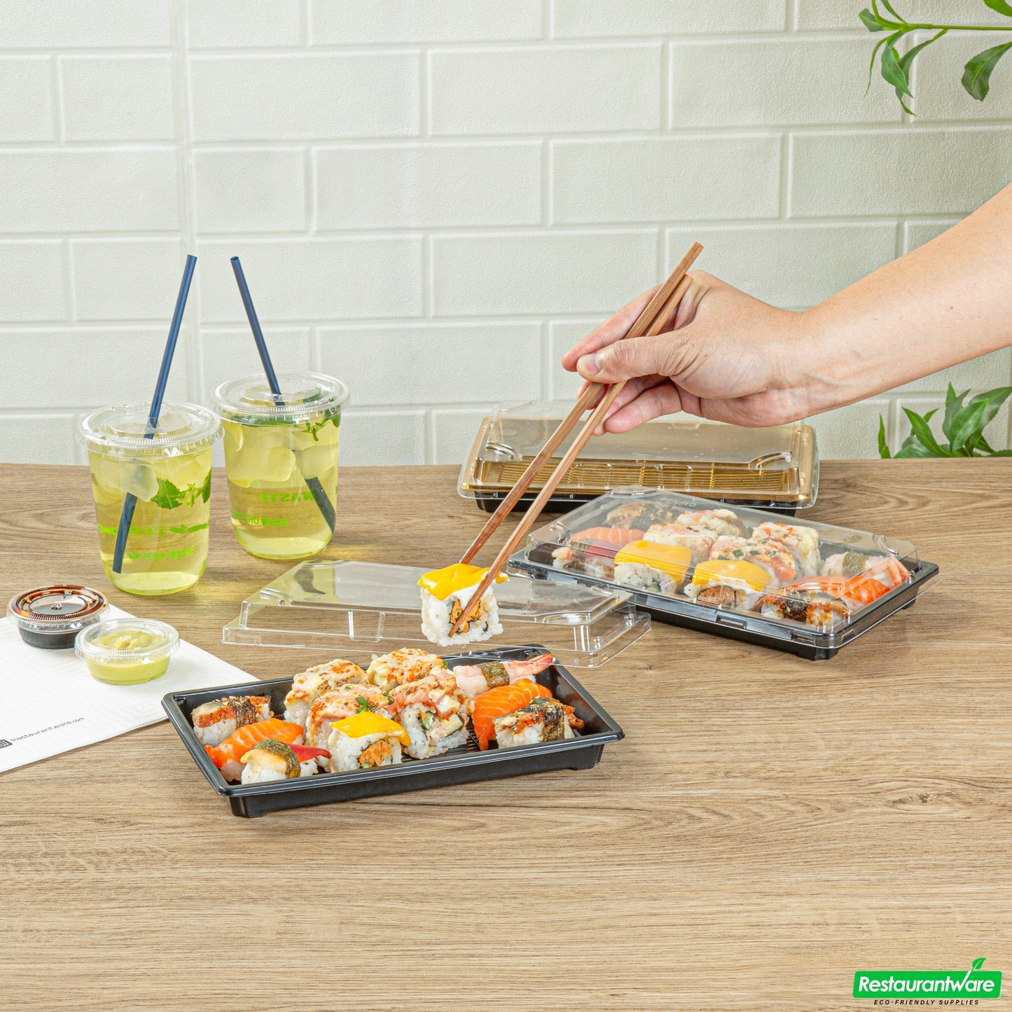 Wholesale Restaurantware Roku Rectangle Black Plastic Take Out Sushi Tray - with Clear Lid - 9 1/4" X 6" X 1 3/4" - 100 Count Box- Bulk