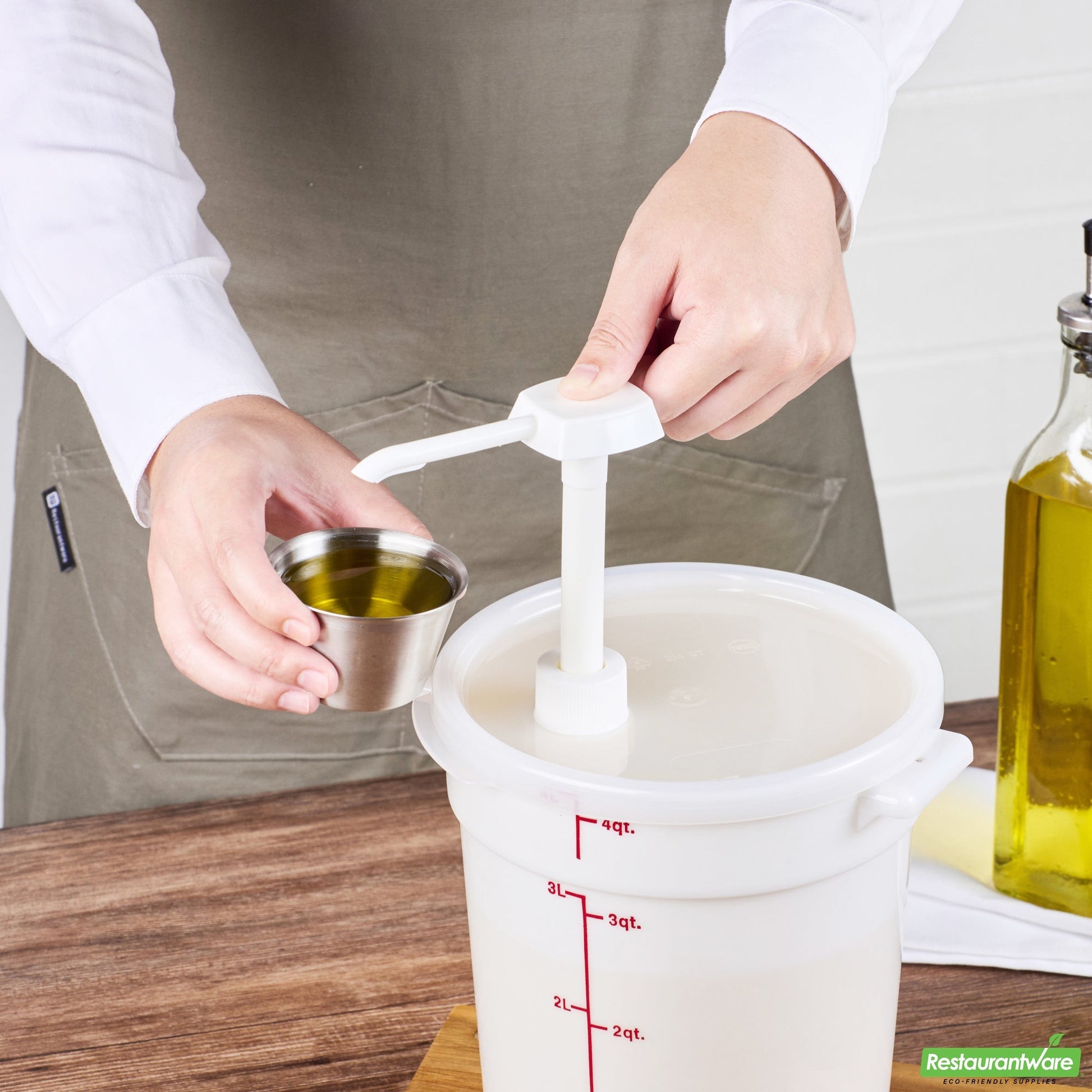 Wholesale Restaurantware Met Lux 1 Oz White Plastic Condiment Pump - with 11" Trimmable Dip Tube - 1 Count Box- Bulk