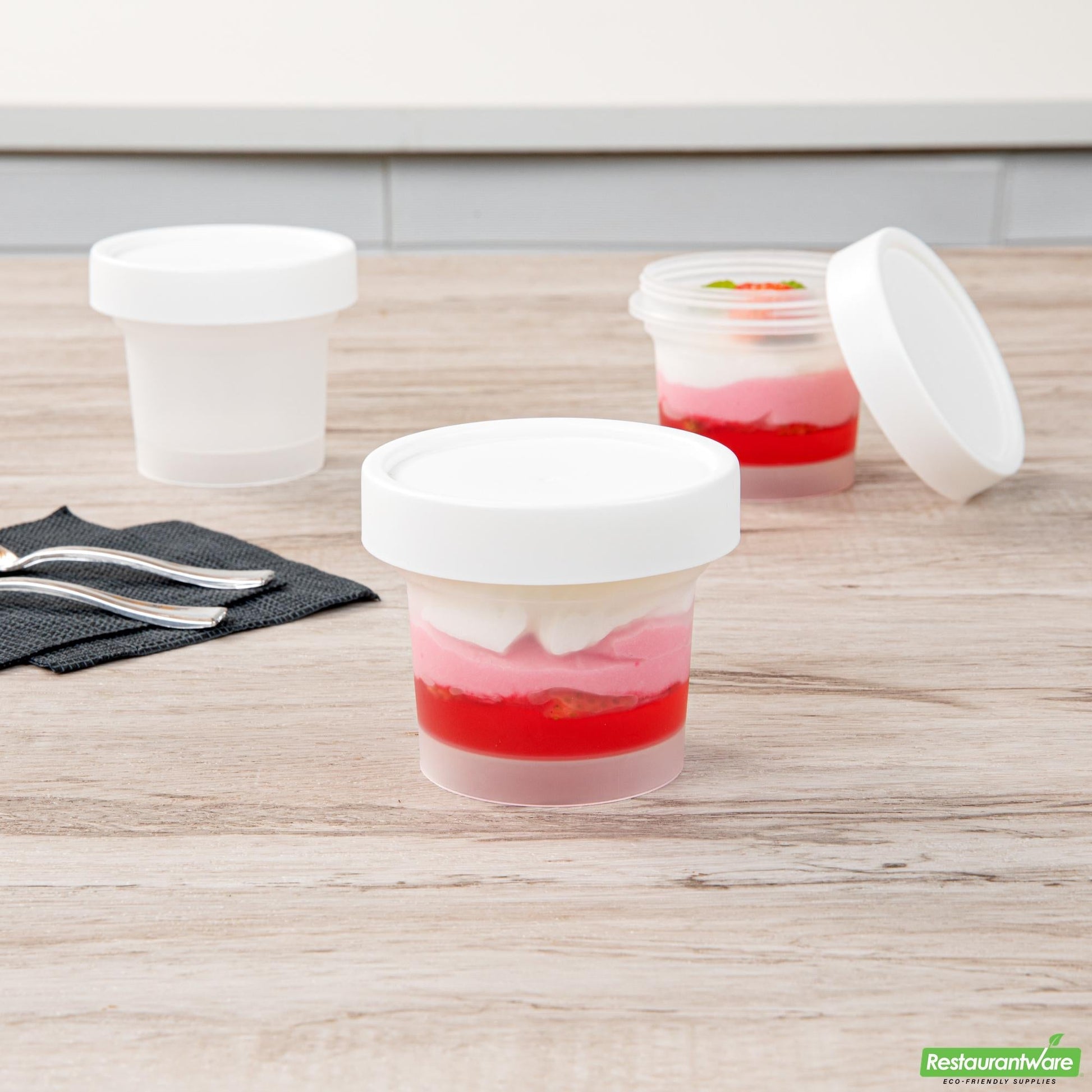 Wholesale Restaurantware Mini Serve 5 Oz Round Clear Plastic Dessert Cup - with Lid - 3'' X 3'' X 2 1/2'' - 25 Count Box- Bulk