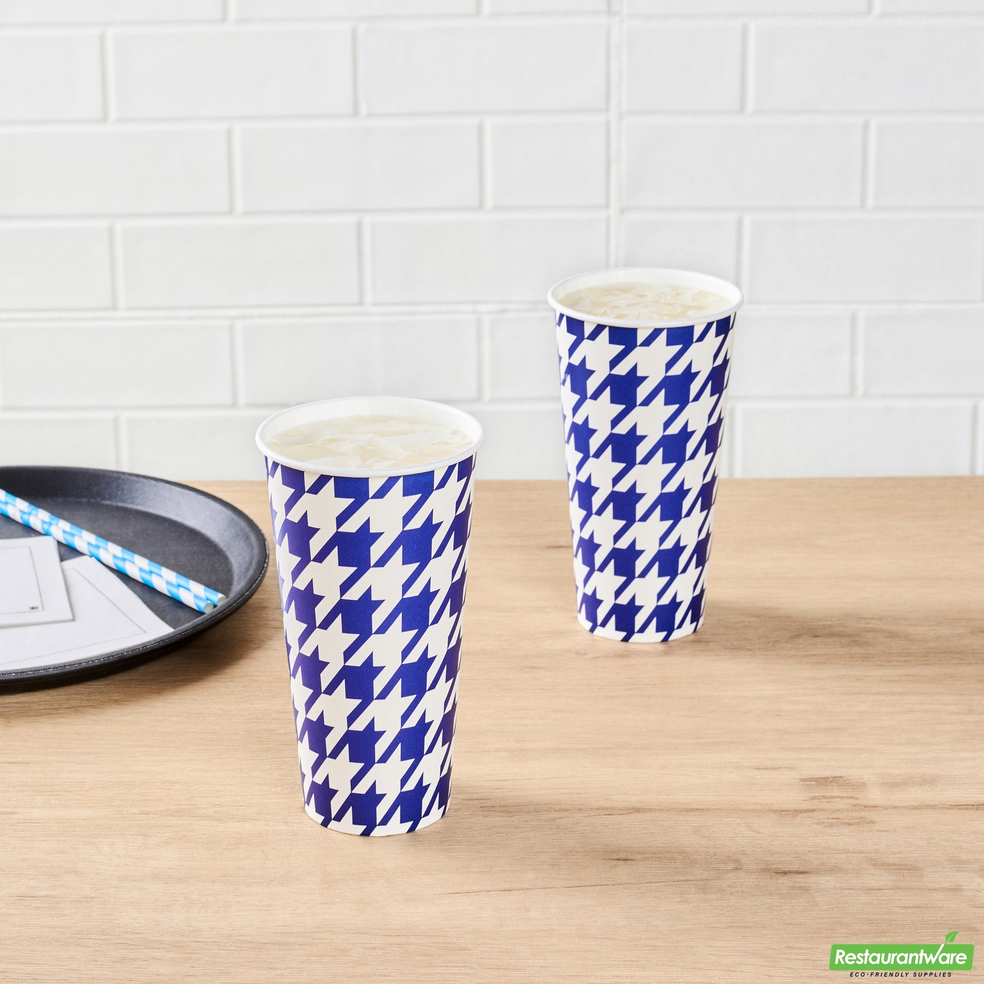 Wholesale Restaurantware RW Base 20 Oz Round White Paper Cold Cup - 3 1/2 X 3 1/2 X 6 1/4 - 25 Count Box- Bulk