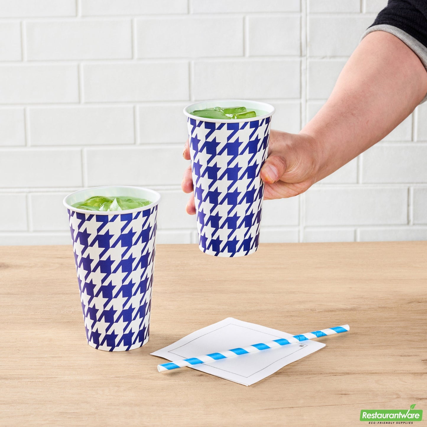 Wholesale Restaurantware RW Base 16 Oz Round White Paper Cold Cup - 3 1/2 X 3 1/2 X 5 1/2 - 25 Count Box- Bulk