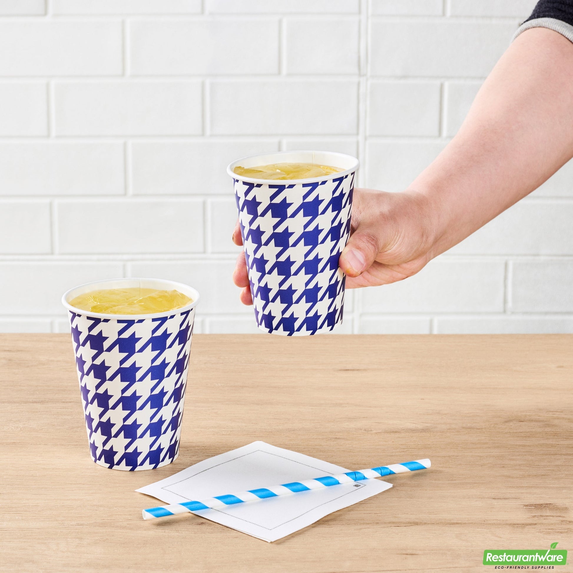 Wholesale Restaurantware RW Base 12 Oz Round White Paper Cold Cup - 3 1/2 X 3 1/2 X 4 1/4 - 25 Count Box- Bulk