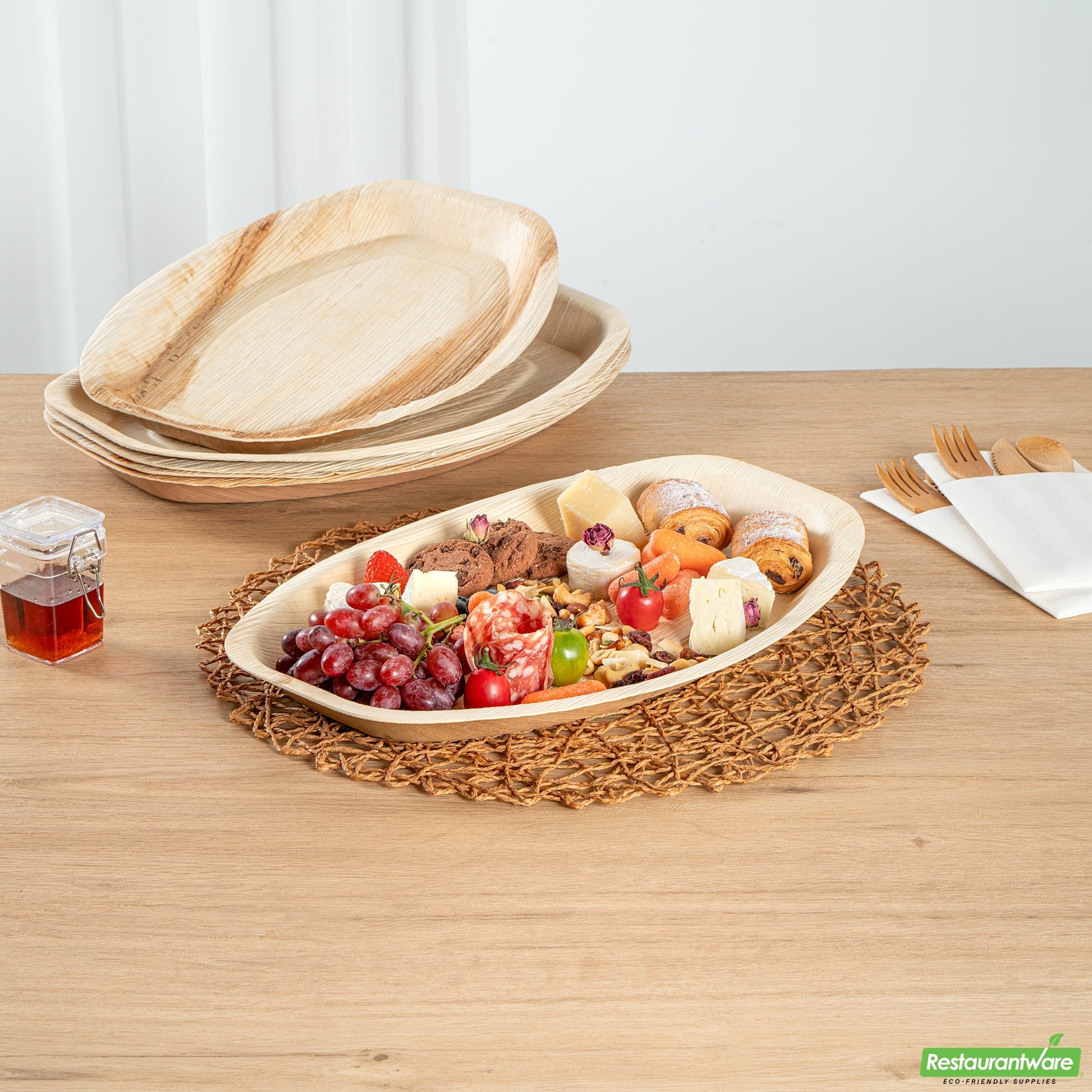 Wholesale Restaurantware Indo Oval Natural Palm Leaf Tray - 15 X 10 X 1 - 100 Count Box- Bulk