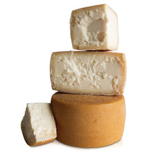 Wholesale Central Case Fiore Dolce Piccante Cheese- Bulk