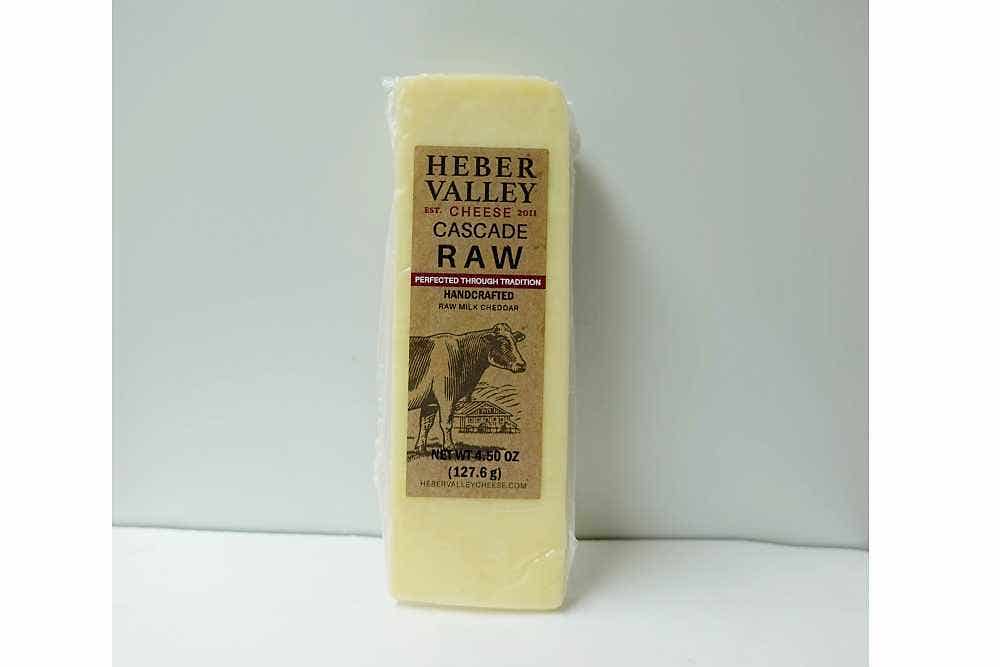 Wholesale Heber Valley Cascade Raw Milk Cheddar 4.5 Oz- Bulk