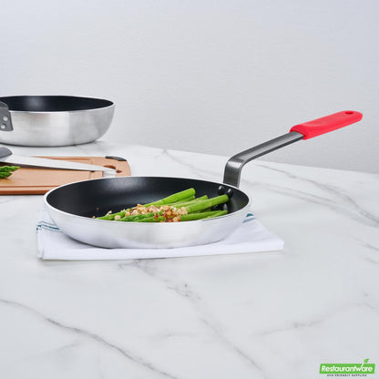 Wholesale Restaurantware Bundle: 6 Aluminum 10" Induction Ready Fry Pans and 6 Red Sleeves- Bulk