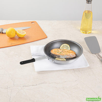 Wholesale Restaurantware Bundle: 6 Aluminum 9" Non-Stick Fry Pans and 6 Black Sleeves- Bulk