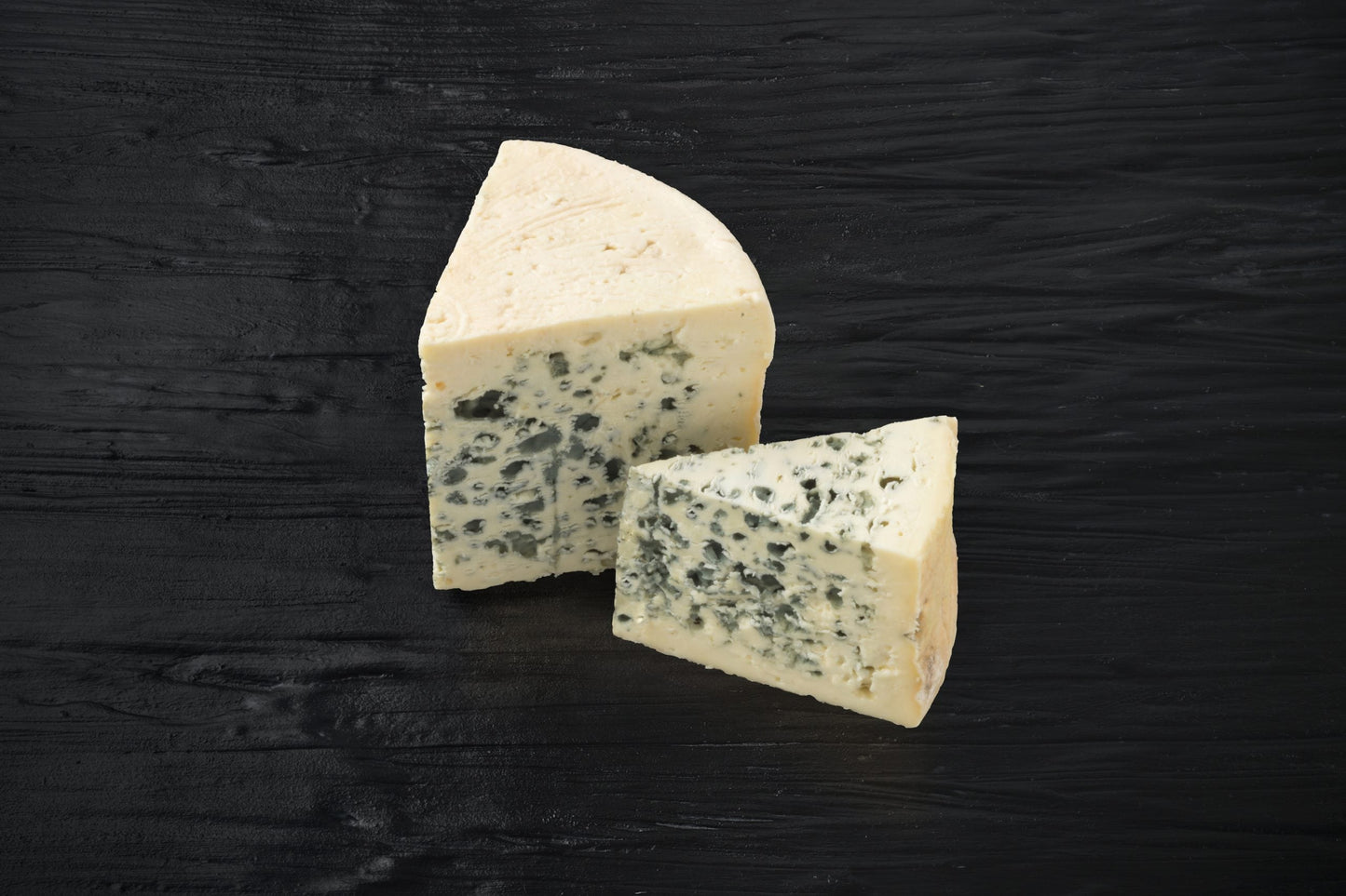 Wholesale Bleu des Causses AOP Cow's Milk Blue Cheese - 1.3 KG Laveze (Appellation d'Origine Contrôlée)- Bulk