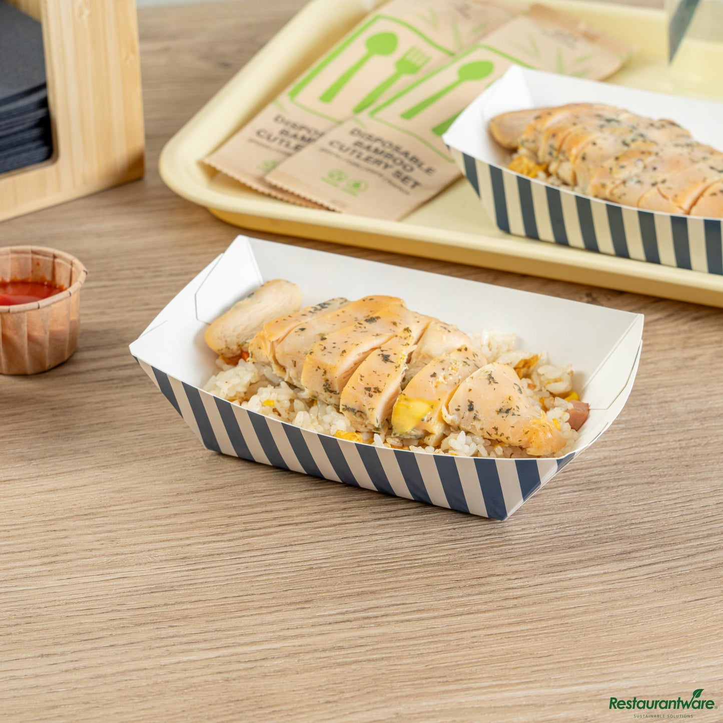 Wholesale Restaurantware Bio Tek 1/2 Lb Blue and White Stripe Paper #50 Boat - 4 1/4" X 2 3/4" X 1 1/2"- Bulk