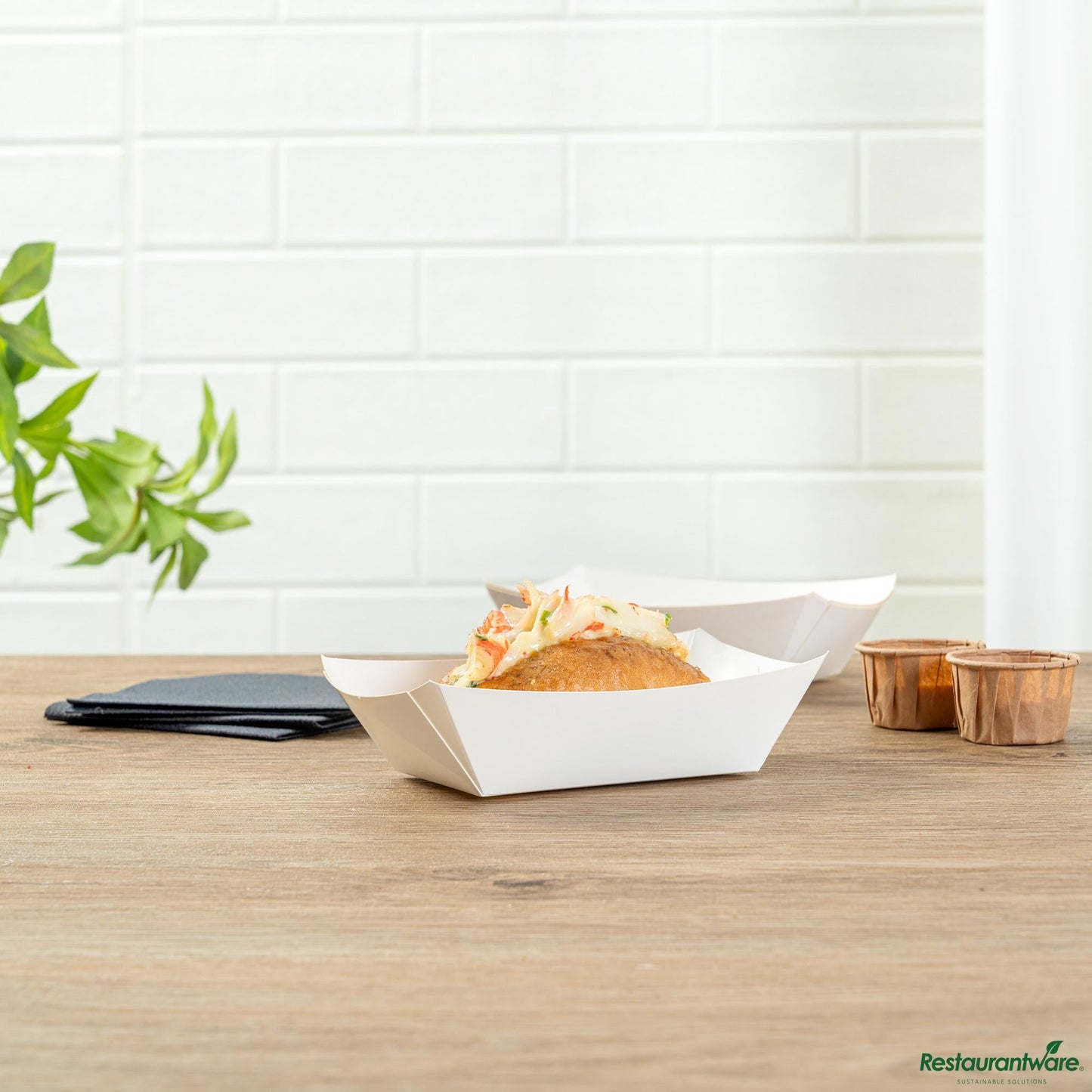 Restaurantware Bio Tek 1/2 Lb White Paper #50 Boat - 4 1/4" X 2 3/4" X 1 1/2"