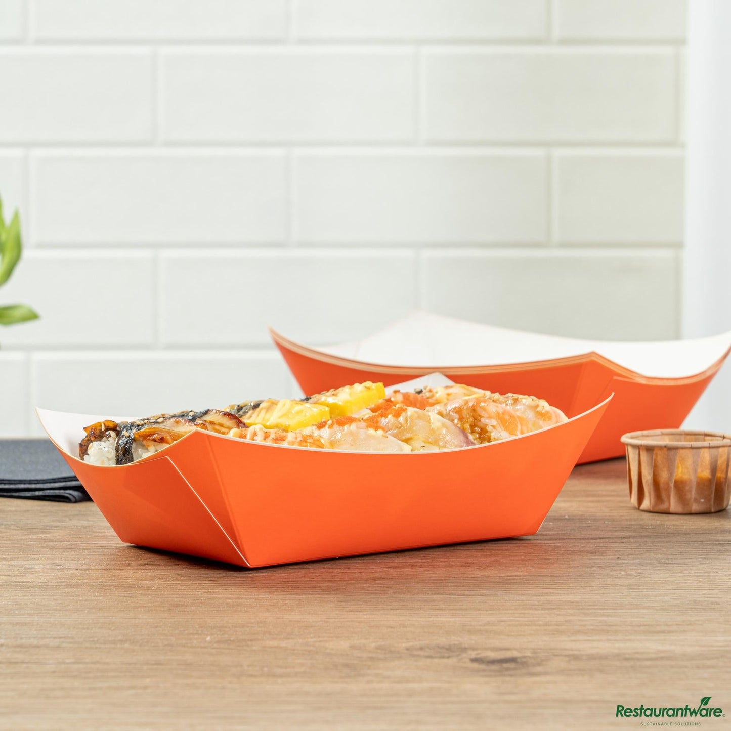 Restaurantware Bio Tek 1 Lb Tangerine Orange Paper #100 Boat - 5 1/2" X 3 1/2" X 2"