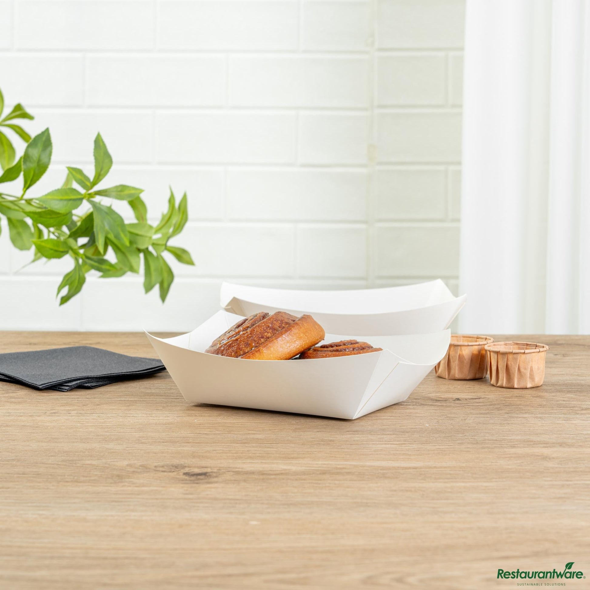 Wholesale Restaurantware Bio Tek 1 Lb White Paper #100 Boat - 5 1/2" X 3 1/2" X 2"- Bulk