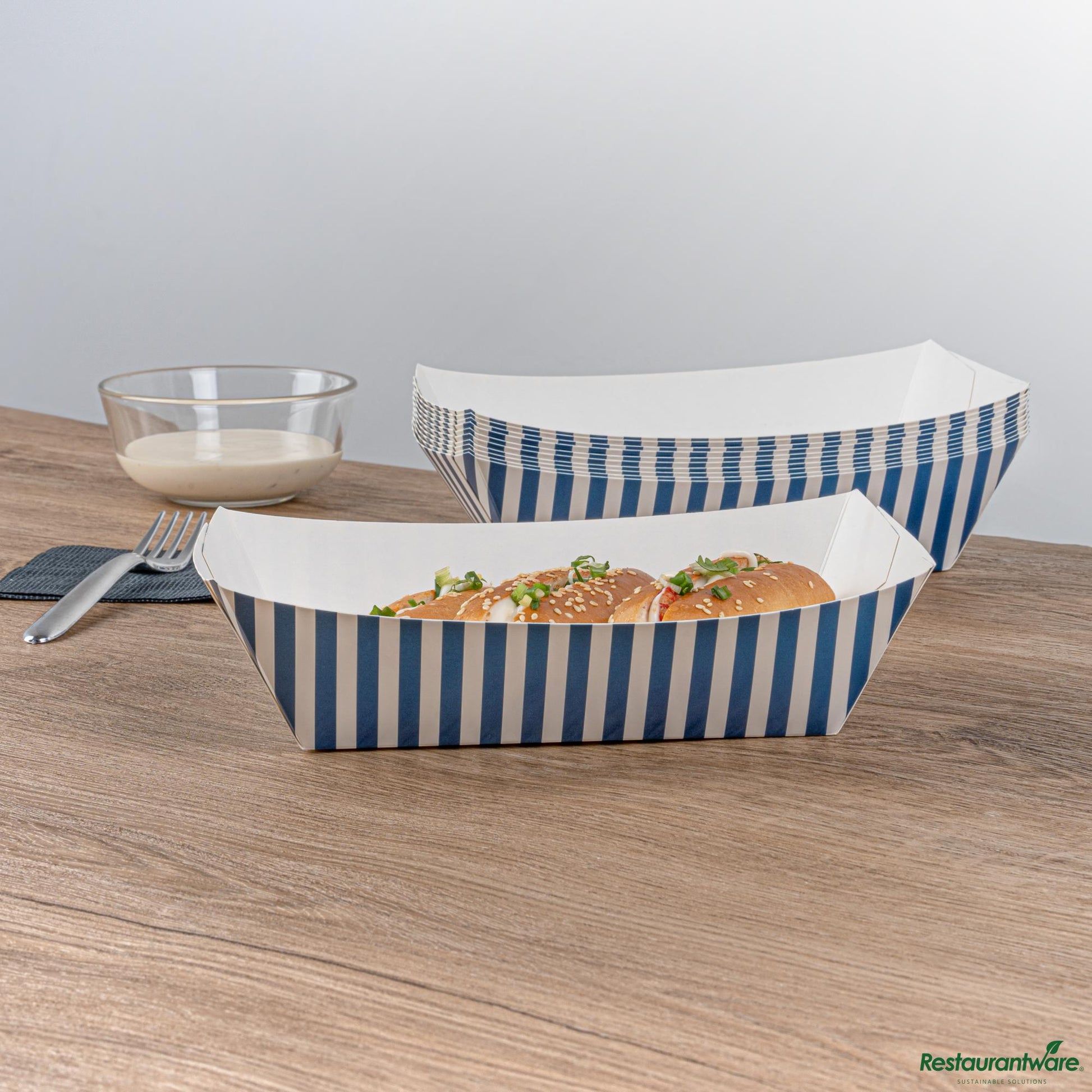Wholesale Restaurantware Bio Tek 2 Lb Blue and White Stripe Paper #200 Boat - 6 1/2" X 3 3/4" X 2 1/4"- Bulk