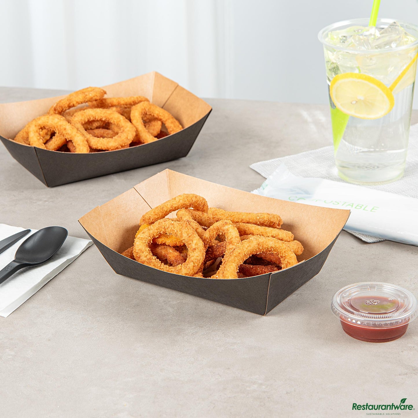Wholesale Restaurantware 1 1/2 Lb Black Paper #300 Food Tray / Boat - 7.5"×5.7"×2.1"- Bulk