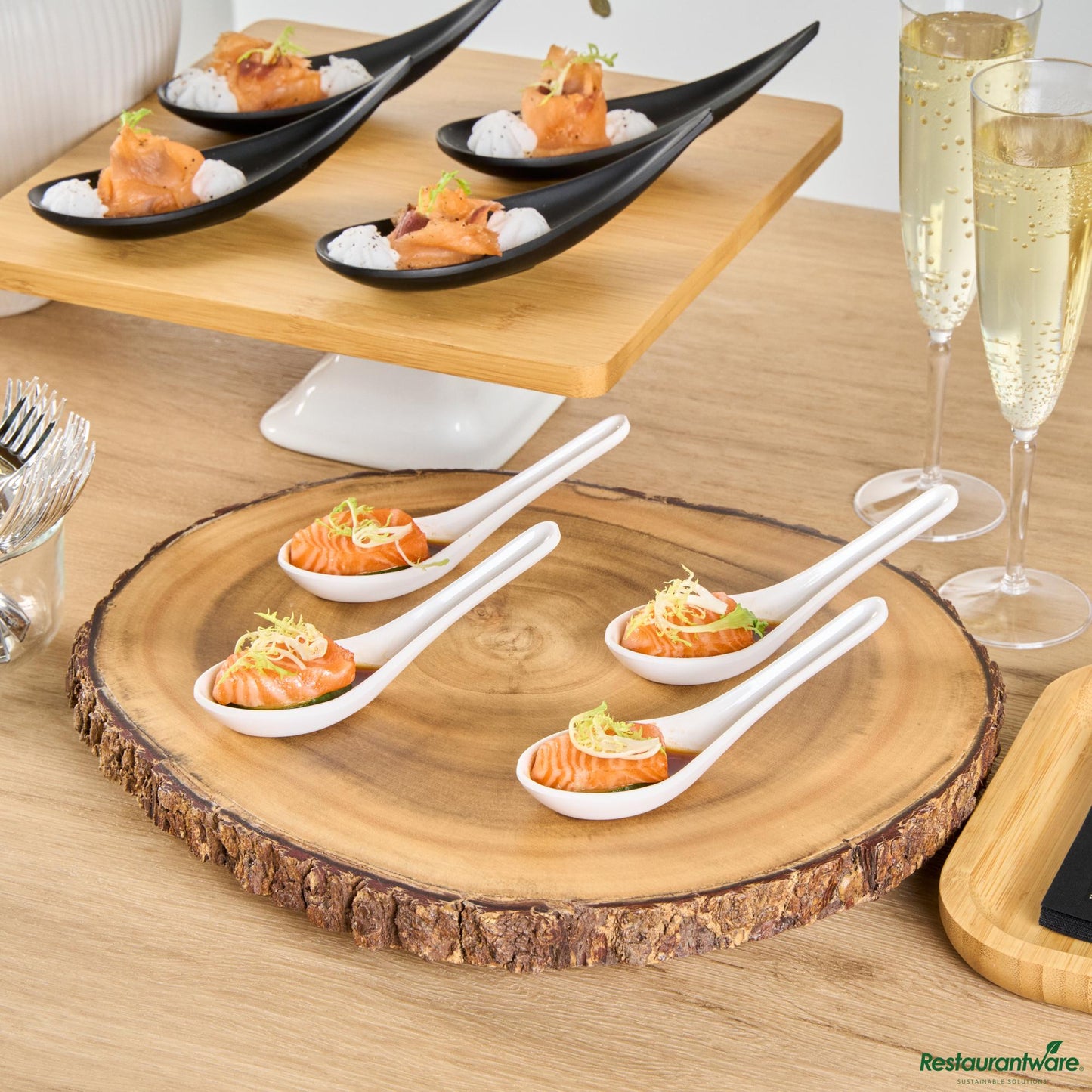 Wholesale Restaurantware Voga White Melamine Asian Soup Spoon - 4 3/4" X 1 1/2" X 1 1/2"- Bulk