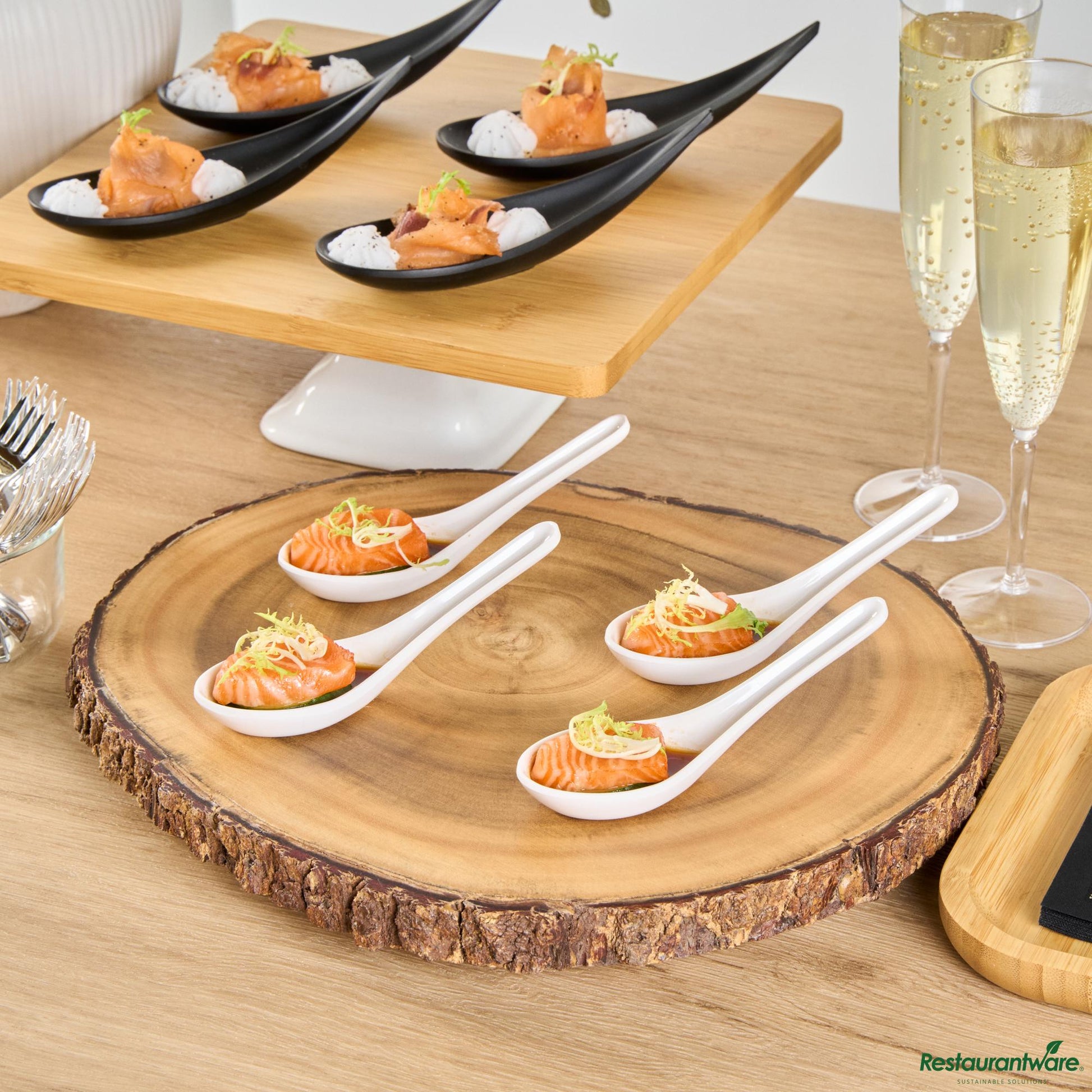 Wholesale Restaurantware Voga White Melamine Asian Soup Spoon - 4 3/4" X 1 1/2" X 1 1/2"- Bulk