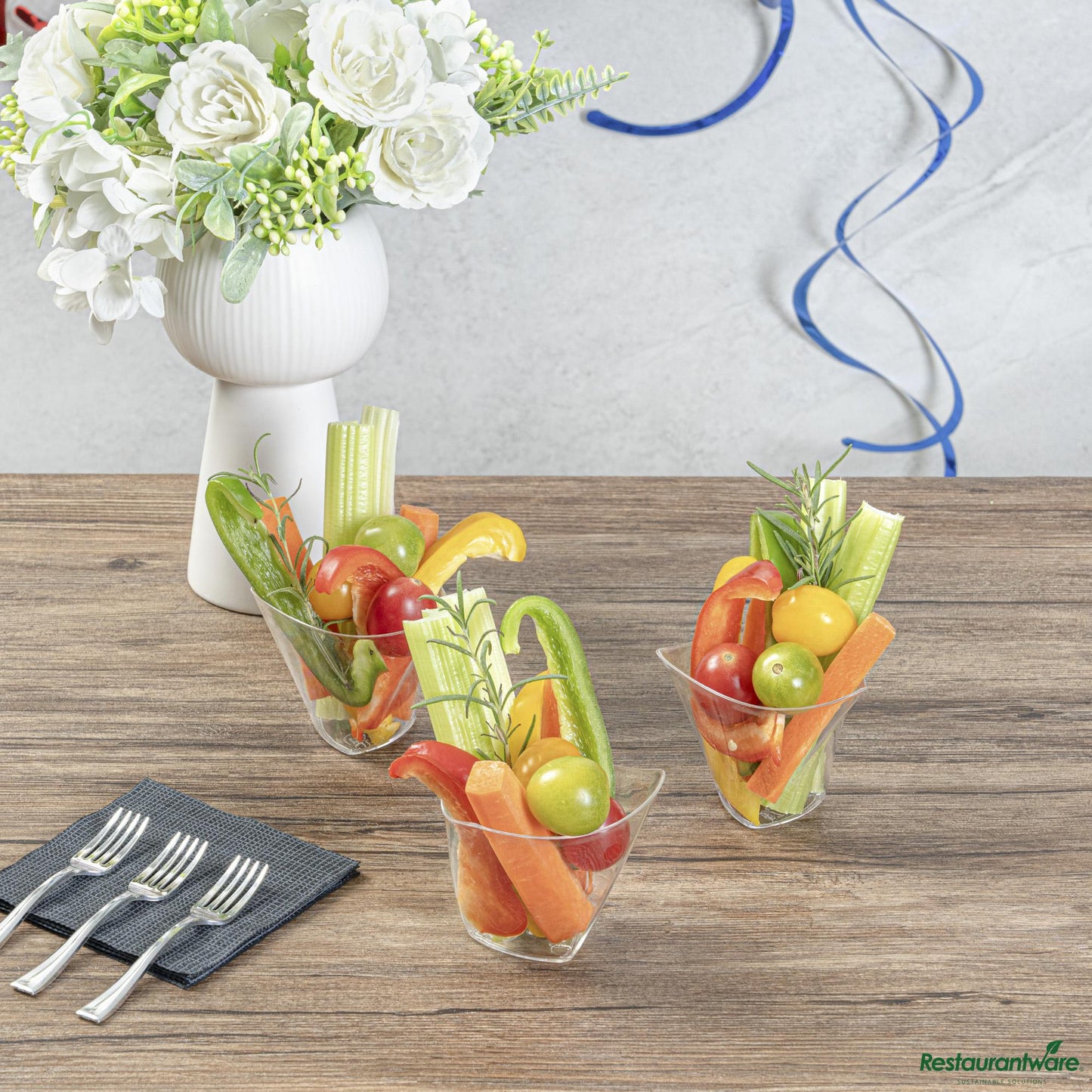 Wholesale Restaurantware 4 Oz Clear Plastic Mini Crescendo Cup - 3" X 3" X 2 3/4"- Bulk
