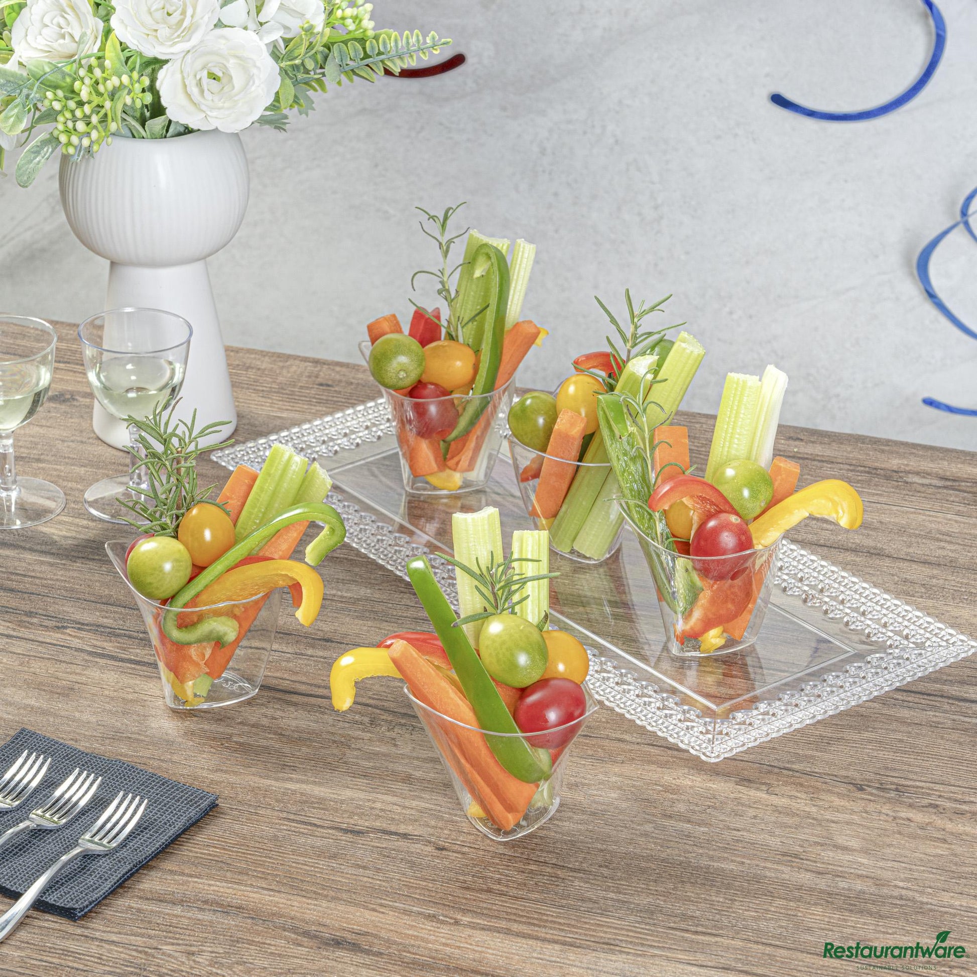 Wholesale Restaurantware 4 Oz Clear Plastic Mini Crescendo Cup - 3" X 3" X 2 3/4"- Bulk