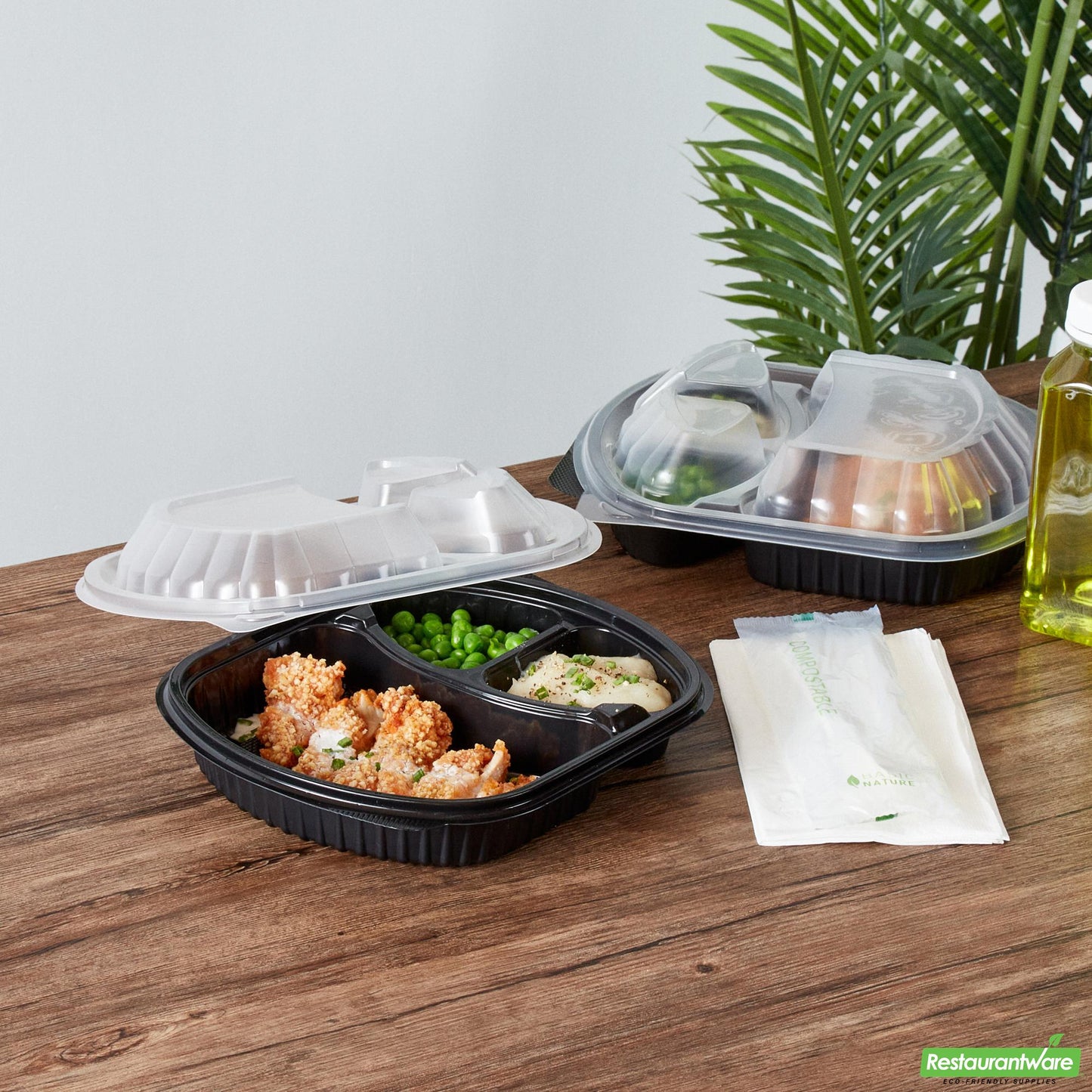 Wholesale Restaurantware 27 Oz Oval Black Plastic Food Container - with Clear Lid- Bulk
