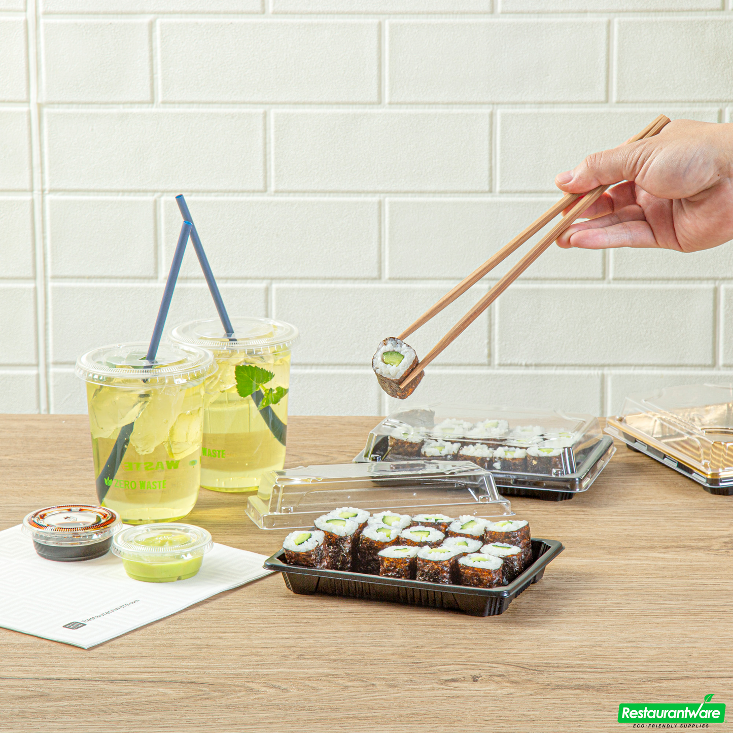 Wholesale Restaurantware Roku Rectangle Black Plastic Take Out Sushi Tray - with Clear Lid - 6 1/2" X 4 1/4" X 1 1/2" - 100 Count Box- Bulk
