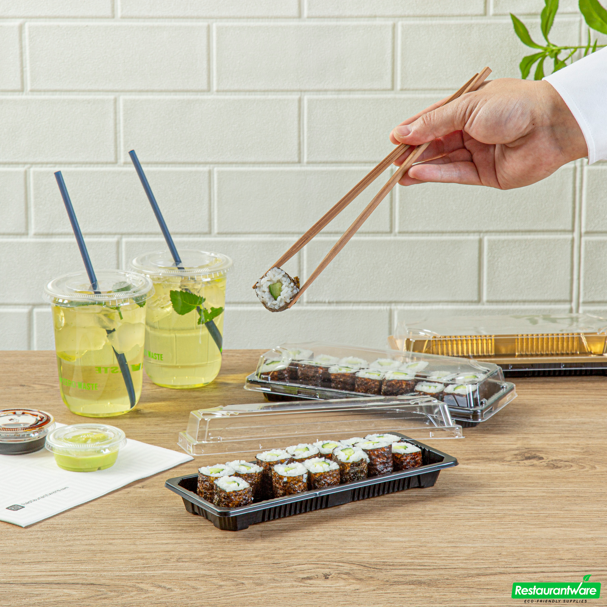 Wholesale Restaurantware Roku Rectangle Black Plastic Take Out Sushi Tray - with Clear Lid - 8 1/2" X 3 1/4" X 1 3/4" - 100 Count Box- Bulk