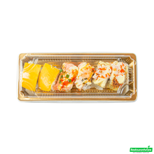 Wholesale Restaurantware Roku Rectangle Gold Plastic Take Out Sushi Tray - with Clear Lid - 8 1/2" X 3 1/4" X 1 3/4" - 100 Count Box- Bulk