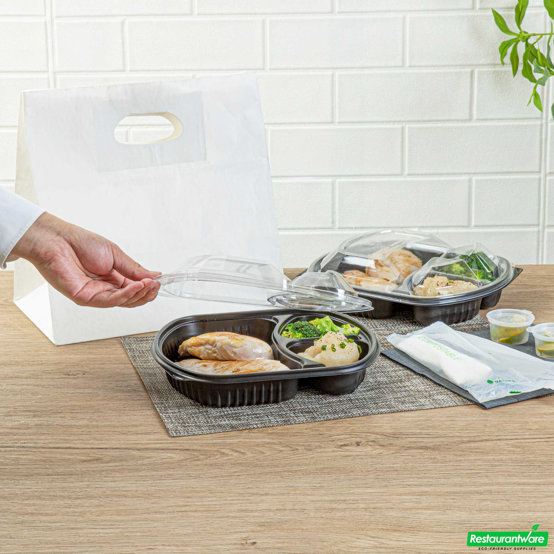 Wholesale Restaurantware 36 Oz Rectangle Black Plastic Food Container - with Clear Lid, Microwavable, 3 Compartments - 9 1/4" X 8" X 2 3/4" - 50 Count Box- Bulk