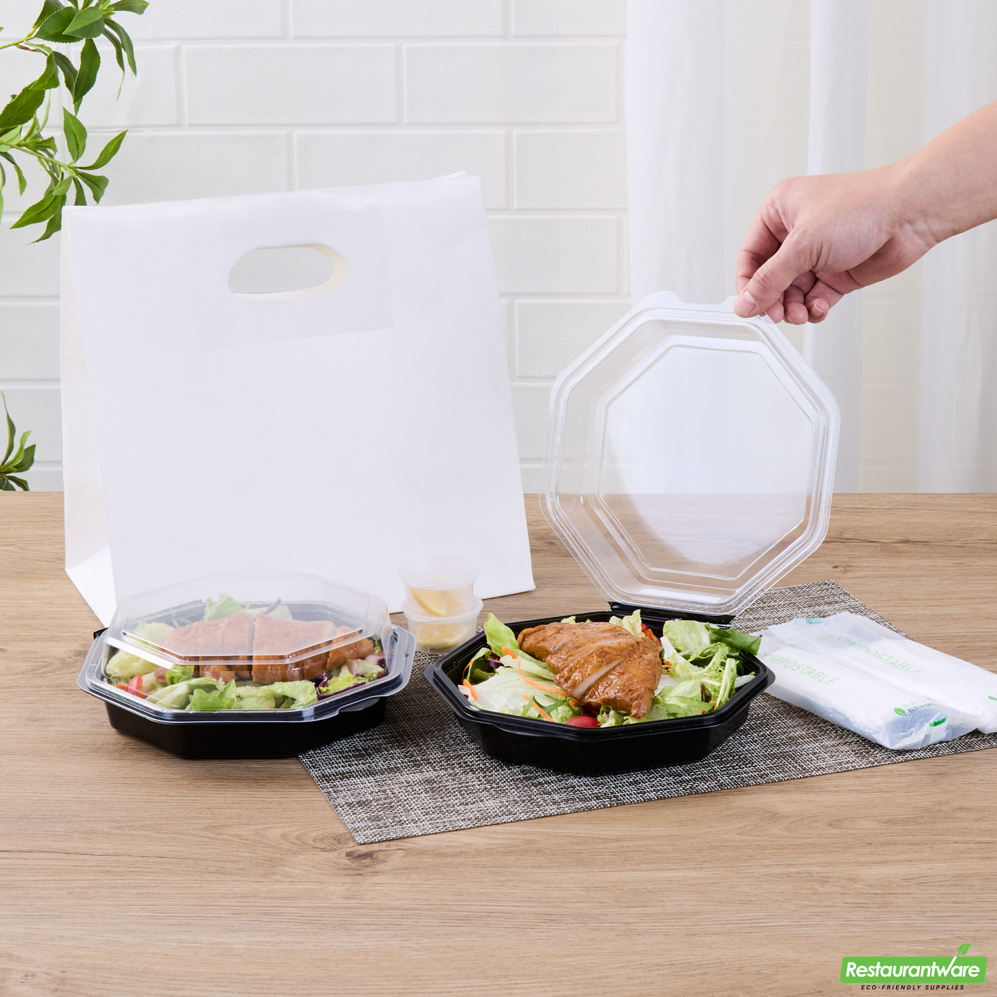 Wholesale Restaurantware Octagon Black Plastic Food Container - with Clear Lid - 7 1/2" X 7 1/2" X 2 1/4" - 100 Count Box- Bulk