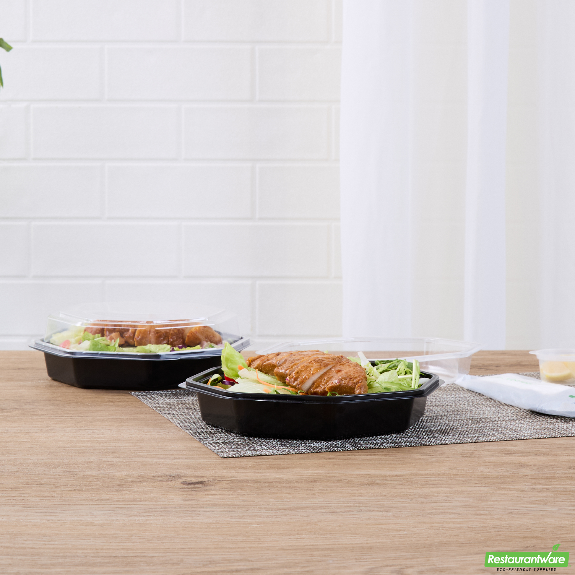 Wholesale Restaurantware Octagon Black Plastic Food Container - with Clear Lid - 7 1/2" X 7 1/2" X 2 1/4" - 100 Count Box- Bulk