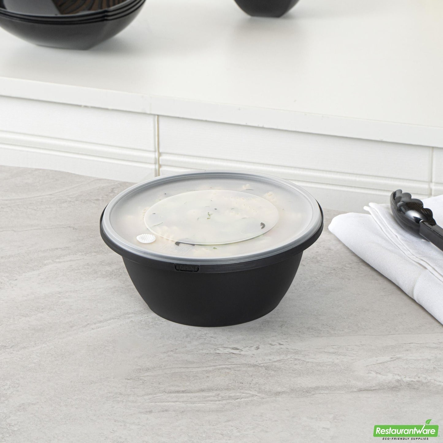 Wholesale Restaurantware Cater Tek 51 Oz Round Black Plastic Catering / Serving Bowl - with Clear Lid, Microwavable - 8" X 8" X 3 1/2" - 25 Count Box- Bulk
